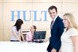 hult